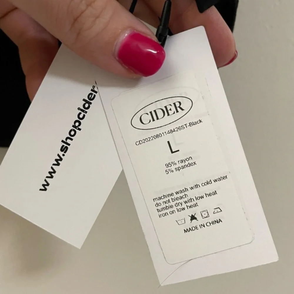 NWT Cider Asymmetrical Black Sleeveless Crop Top -‎ L - Picture 7 of 9